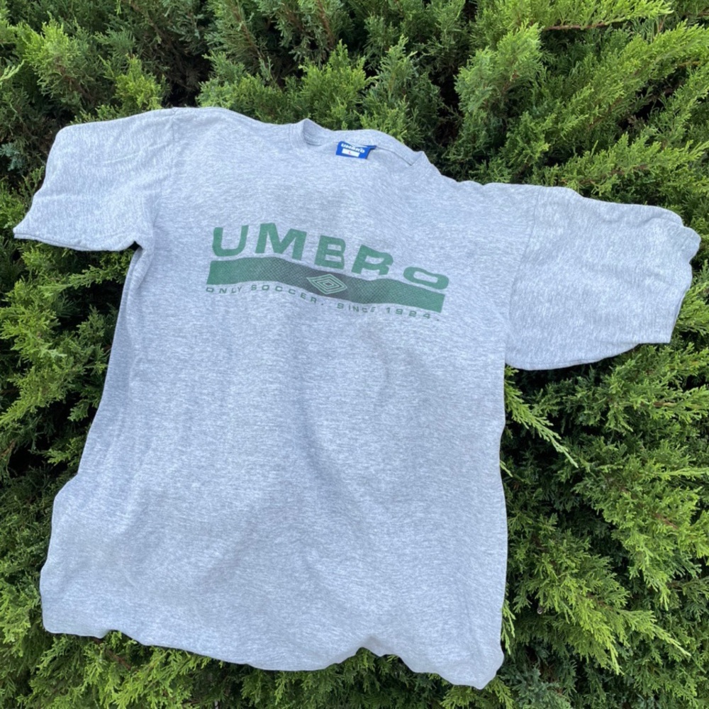 Vintage Y2k UMBRO T-shirt 🍃